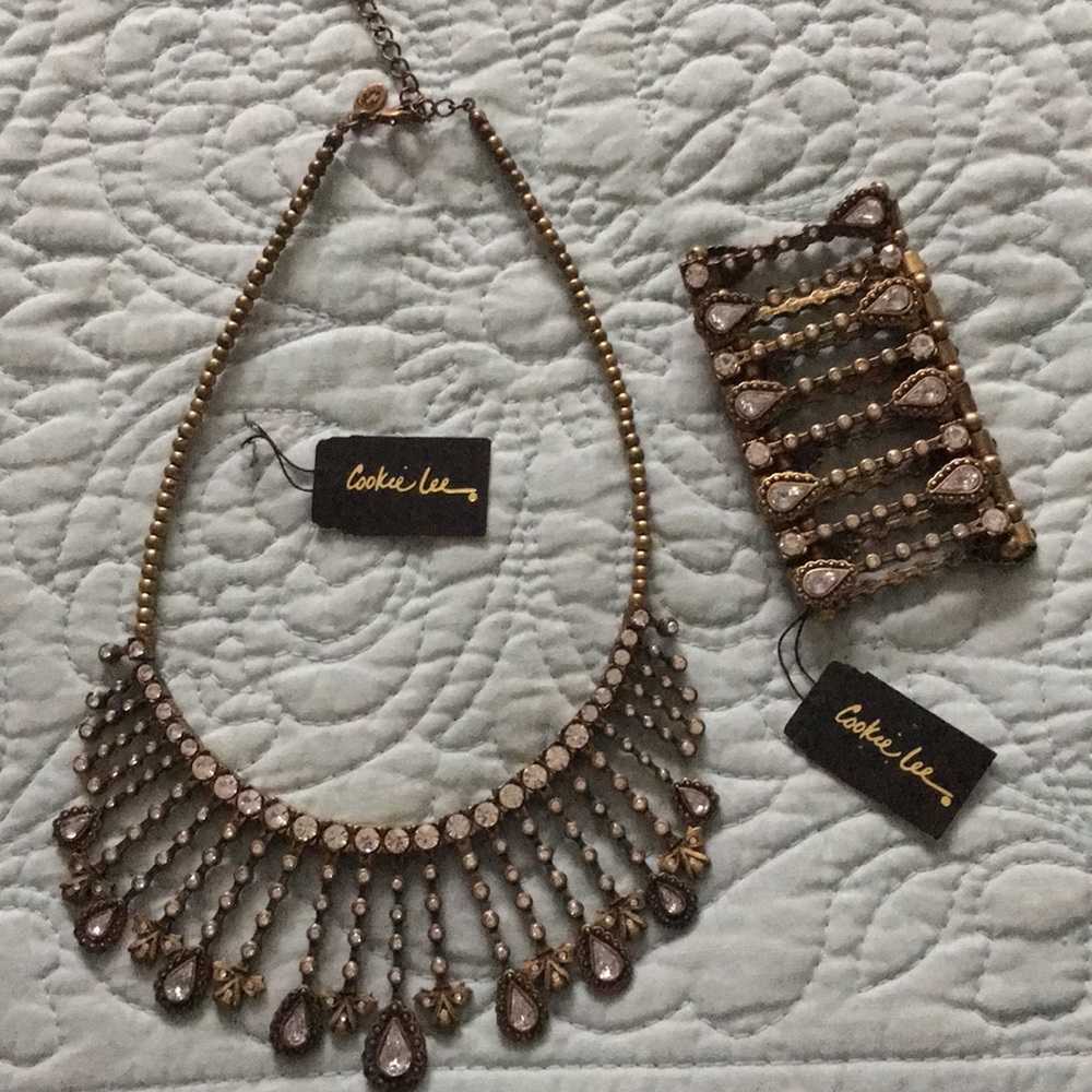 Cookie Lee Necklace/bracelet antique gold crystal